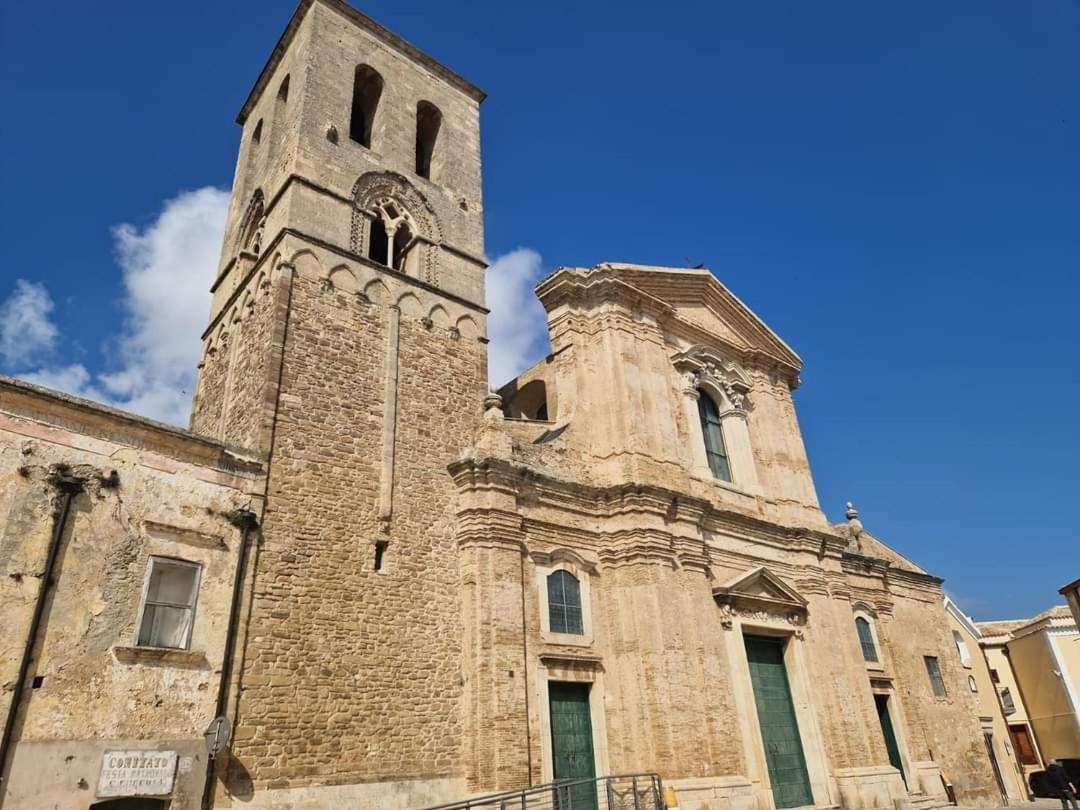 לינה וארוחת בוקר Irsina Casa Vacanza Sant'Eufemia מראה חיצוני תמונה